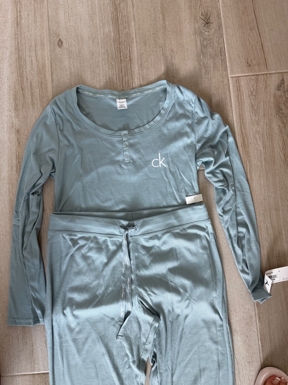Calvin Klein Womens Light Blue/green Long-Sleeve Pajama Set soft size M